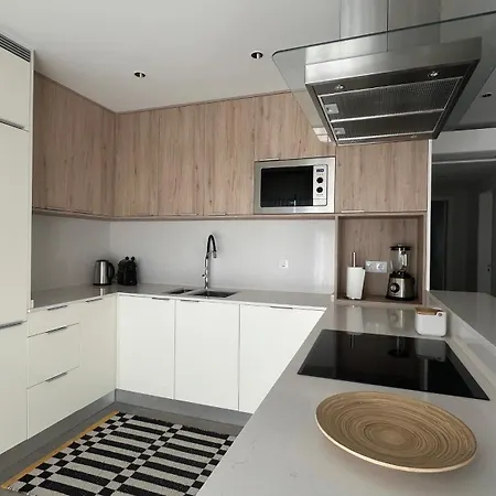 Apartment Pe Da Cruz - Center